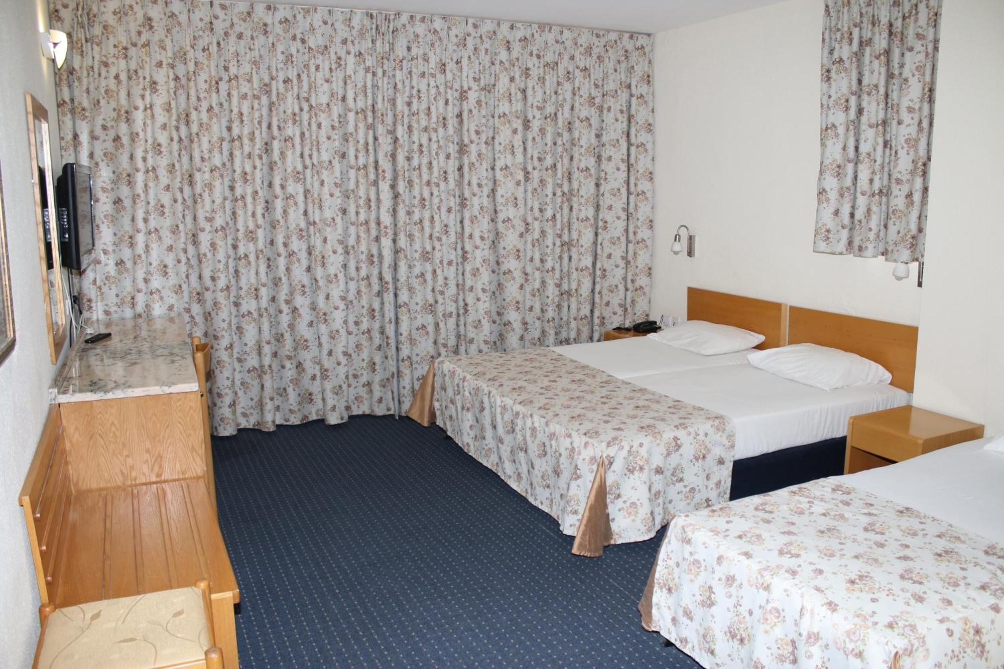 Hotel & Museum Dona Gracia Tiberias Kamer foto