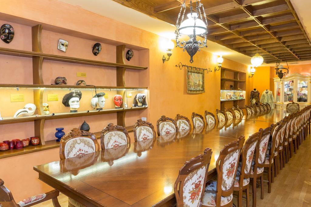 Hotel & Museum Dona Gracia Tiberias Buitenkant foto