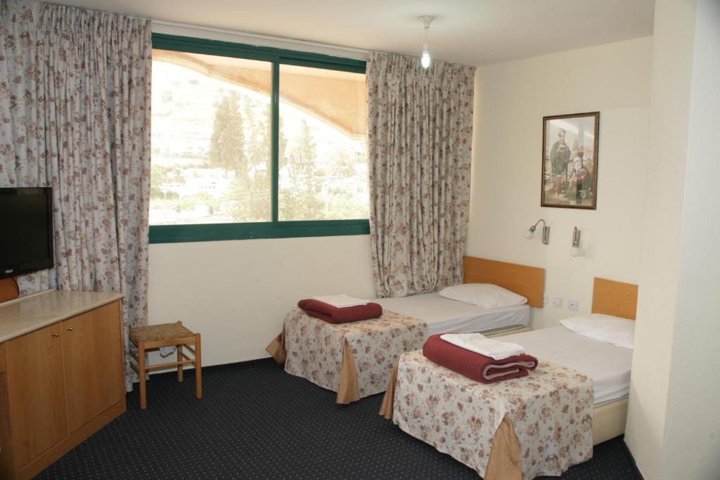 Hotel & Museum Dona Gracia Tiberias Kamer foto